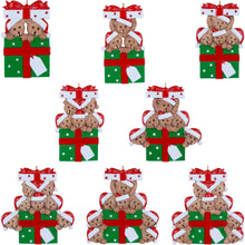 Load image into Gallery viewer, Gift Bear Family Ornament