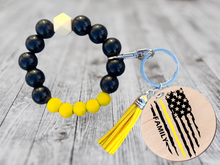 Load image into Gallery viewer, Thin Line - Beaded Key Clip Bracelet