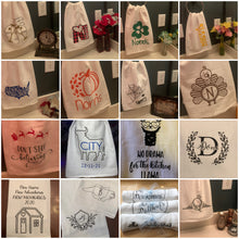 Load image into Gallery viewer, Personalized Name Hand Towel